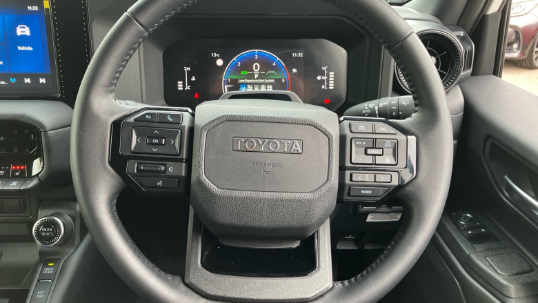 Toyota Land Cruiser Diesel 2.8D 205 Commercial Auto